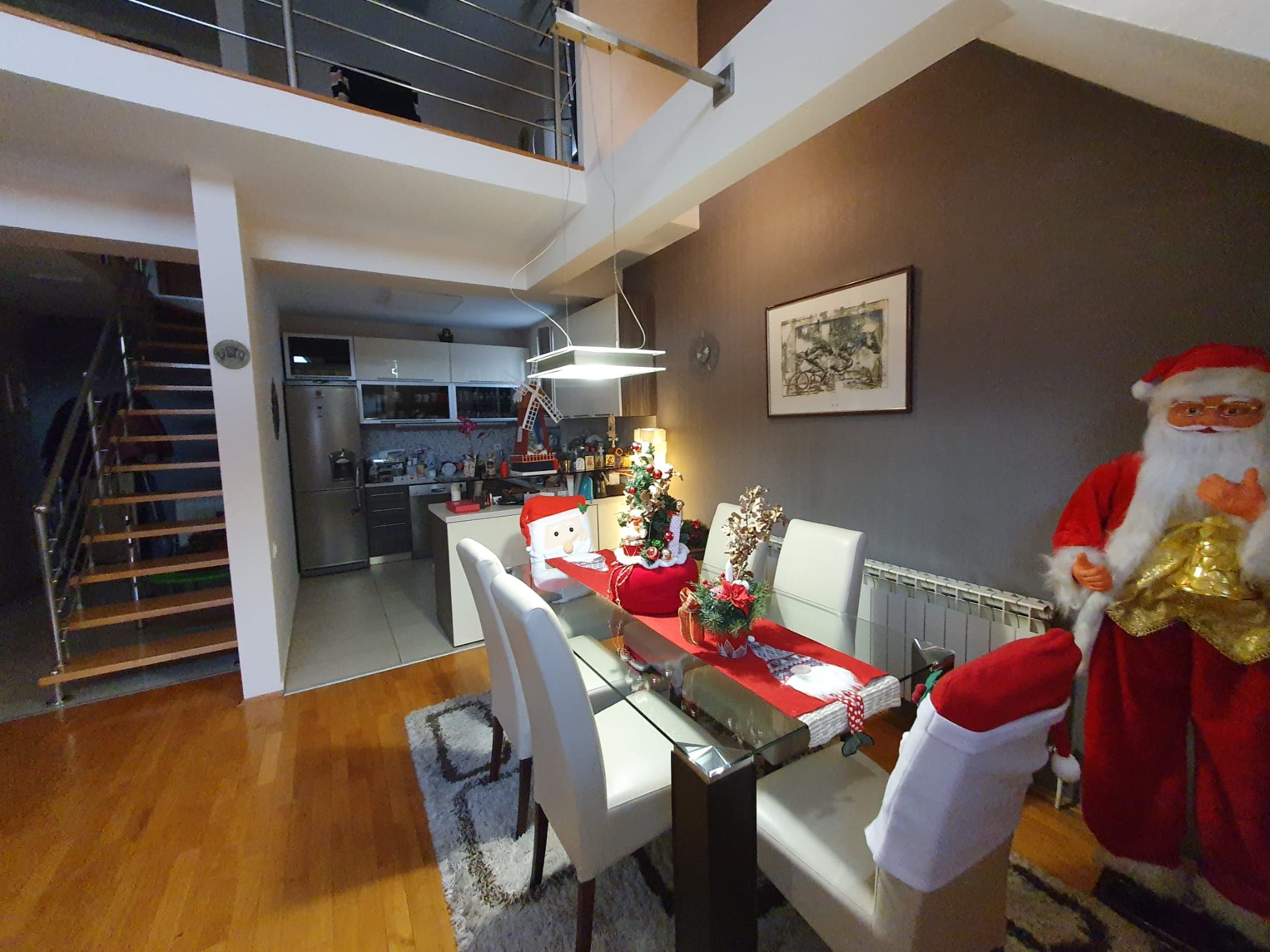 Куќа 350м2 на Водно - За Продажба - Центар - Слика 18