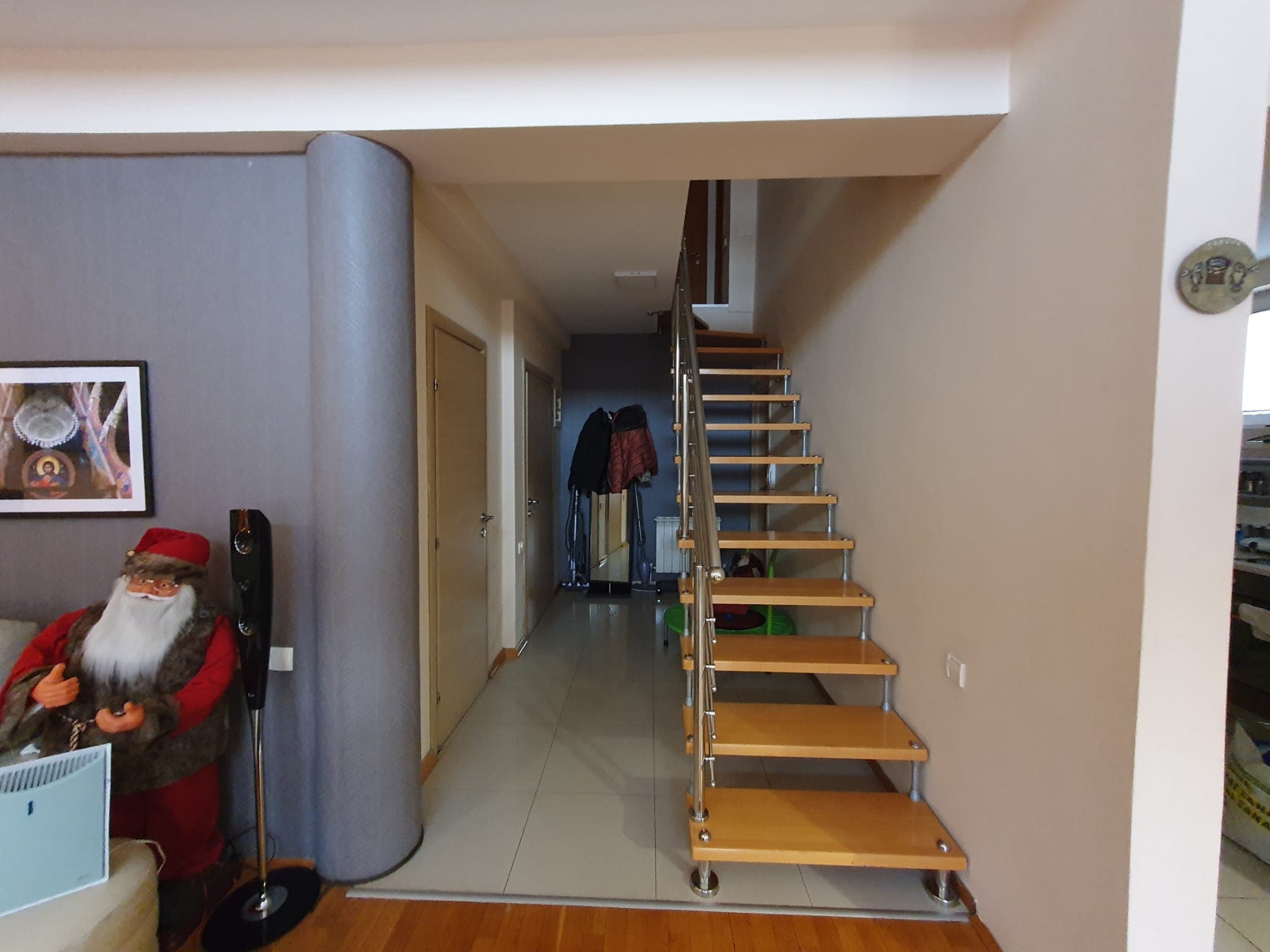 Куќа 350м2 на Водно - За Продажба - Центар - Слика 14