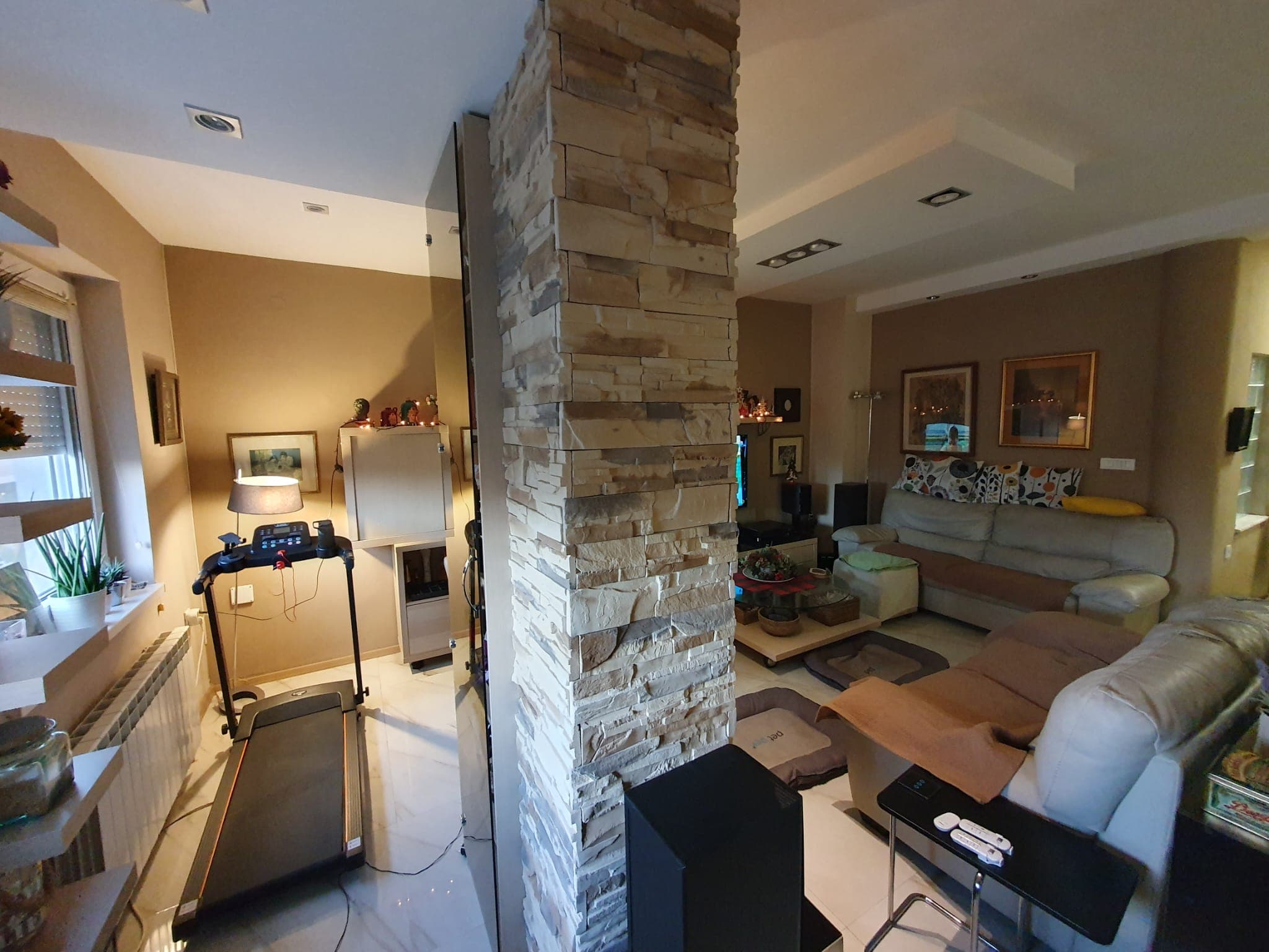 Куќа 350м2 на Водно - За Продажба - Центар - Слика 13