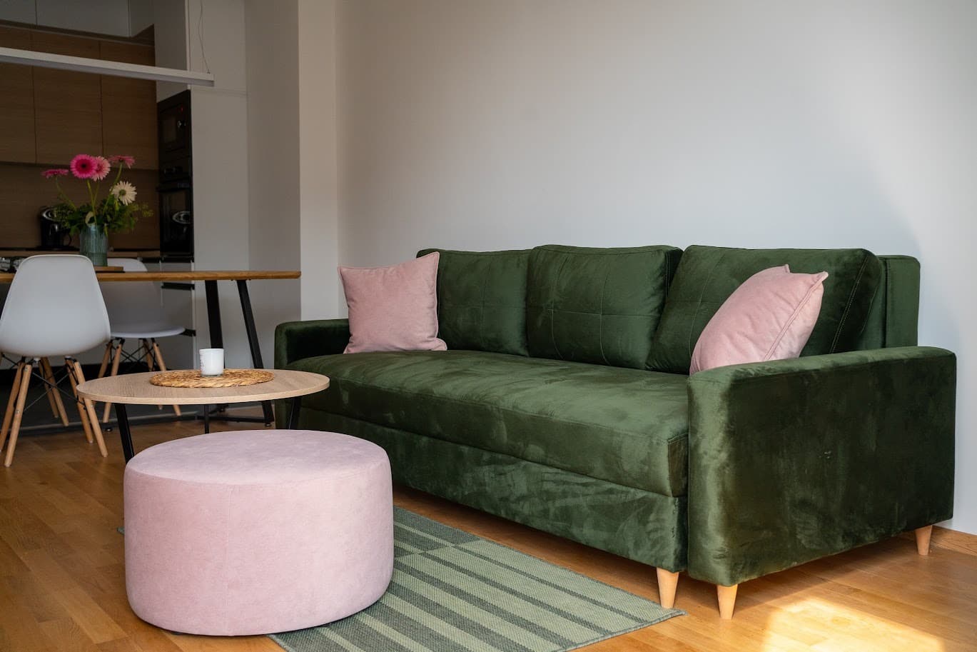 Опремен стан 50м2 во East Gate - За Изнајмување - Гази Баба