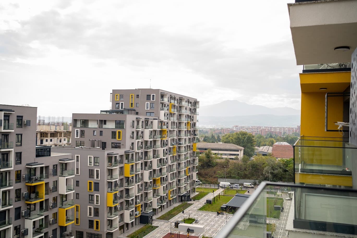 Опремен стан 50м2 во East Gate - За Изнајмување - Гази Баба - Слика 17