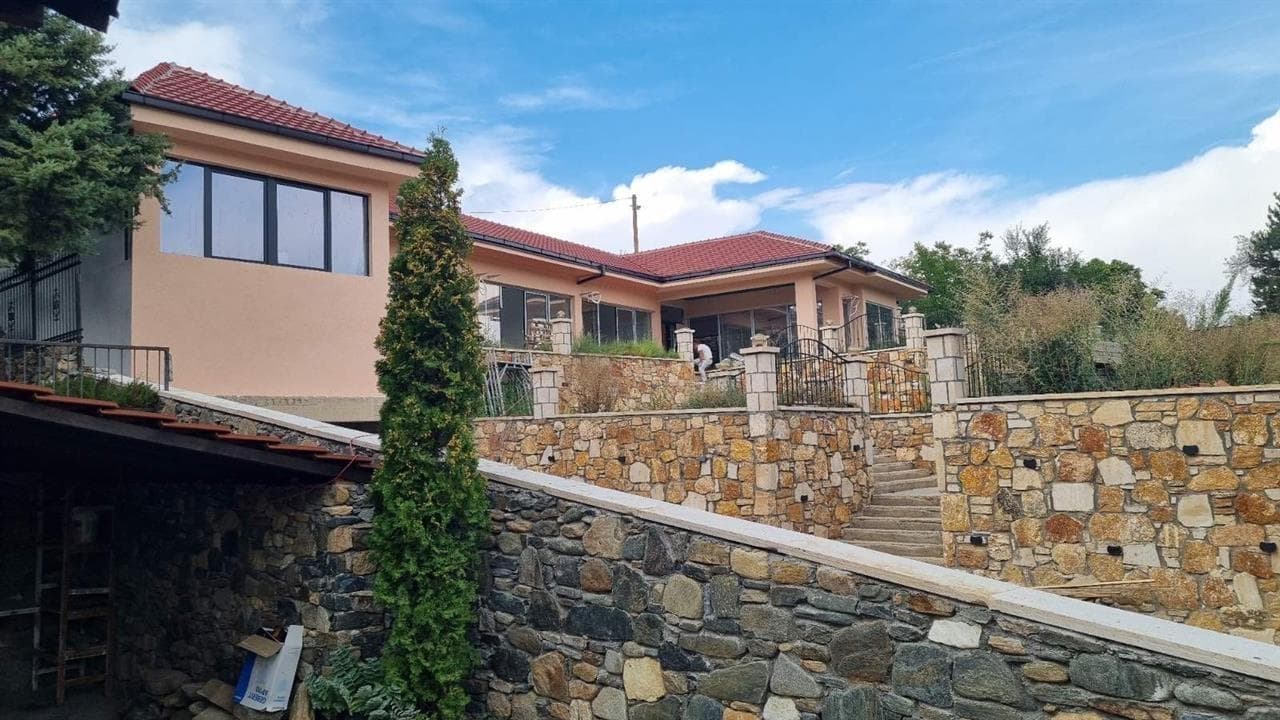 Деловен објект во близина на Марков Манастир - За Продажба - Студеничани - Слика 10