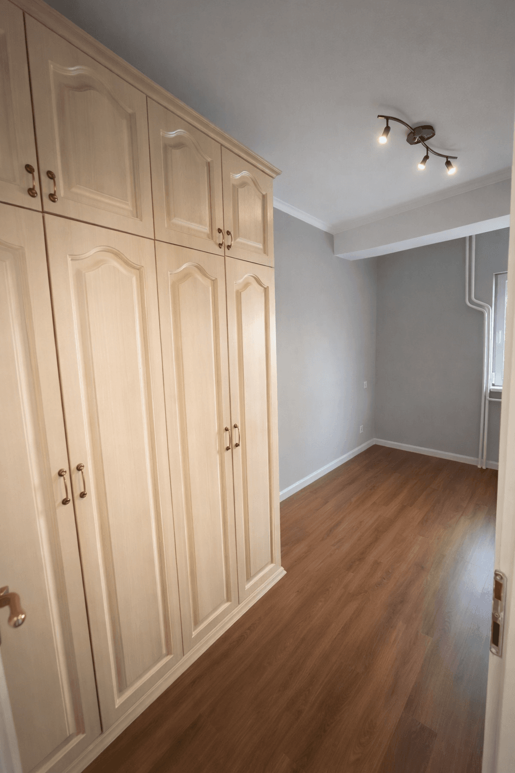 Опремен стан 100м2 во Аеродром - За Продажба - Аеродром - Слика 7