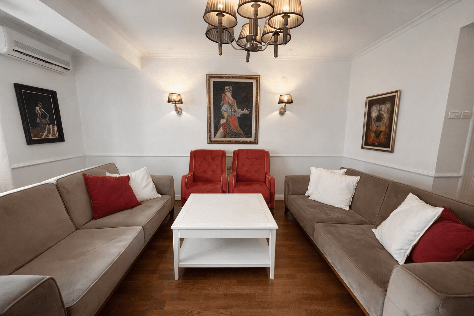 Опремен стан 100м2 во Аеродром - За Продажба - Аеродром