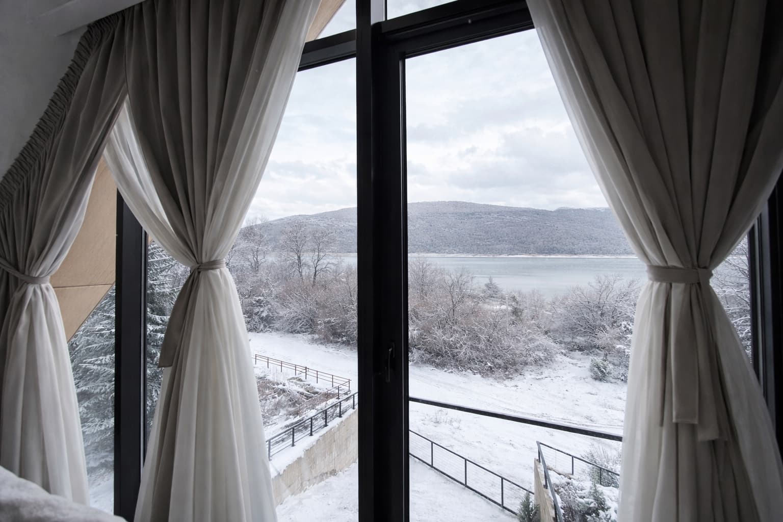 Exclusive House in Mavrovo - For Sale - Mavrovo - Image 14