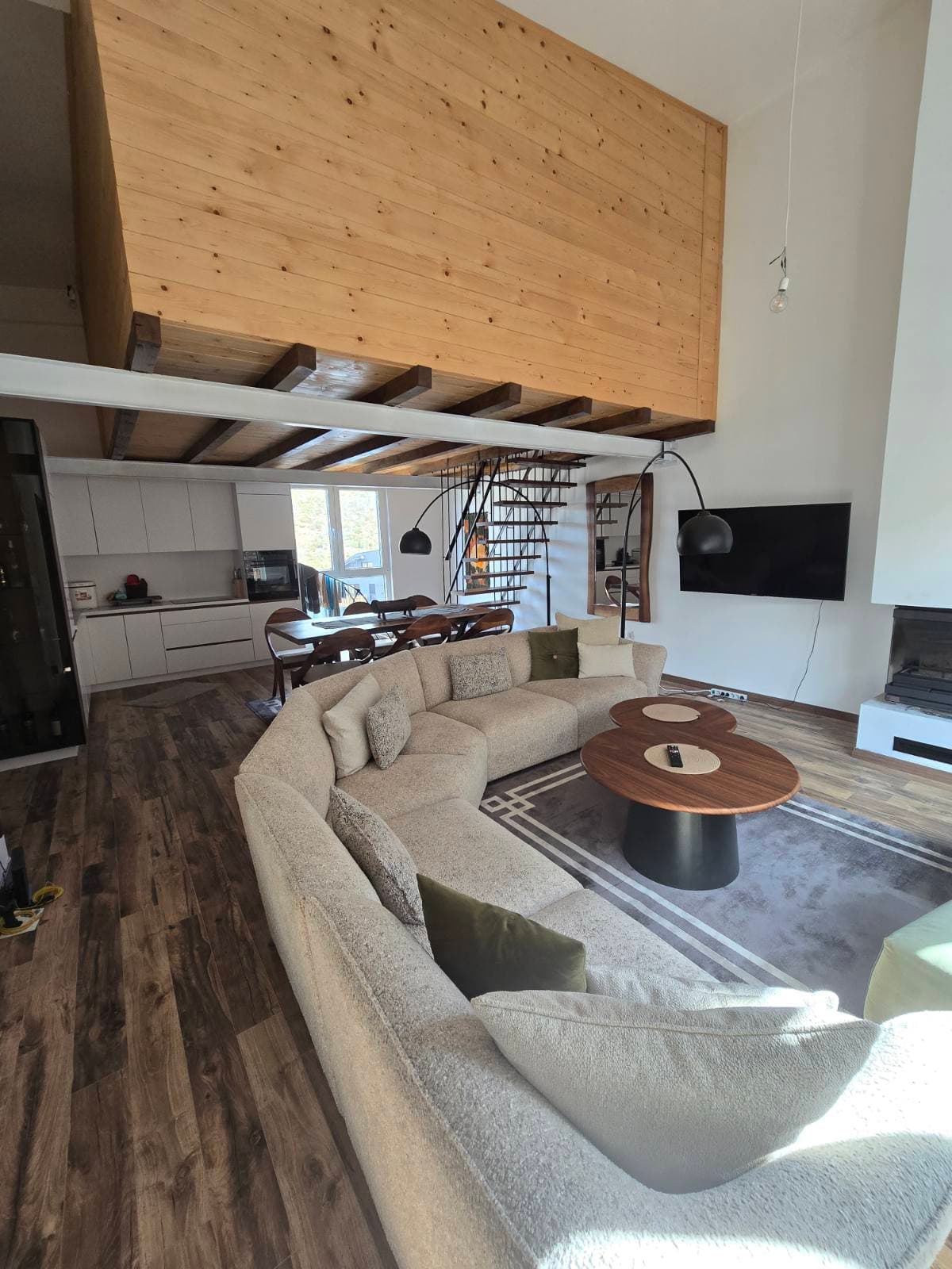 Модерен стан 64м2 во Маврово - За Продажба - Маврово