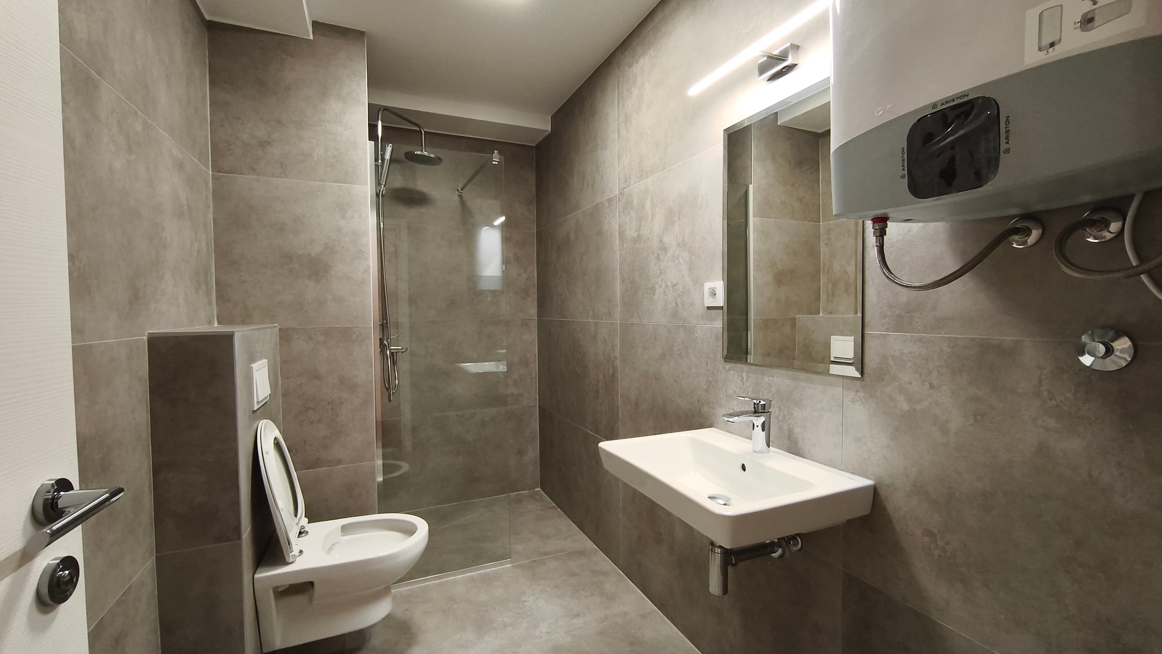 Простран стан 167м2 на Водно - За Продажба - Водно - Слика 7