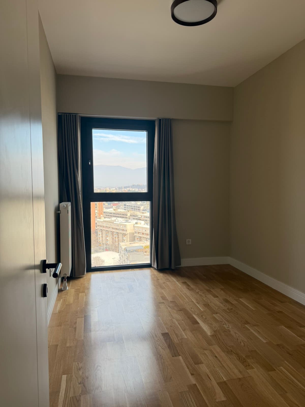 Стан 106м2 во Diamond - За Изнајмување - Центар - Слика 9