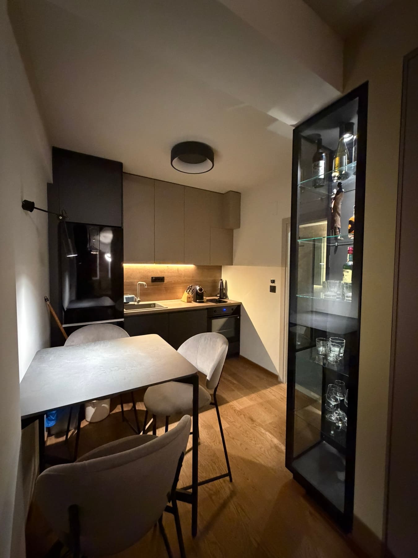 Стан 40м2 во Тафталиџе - За Изнајмување - Карпош - Слика 9