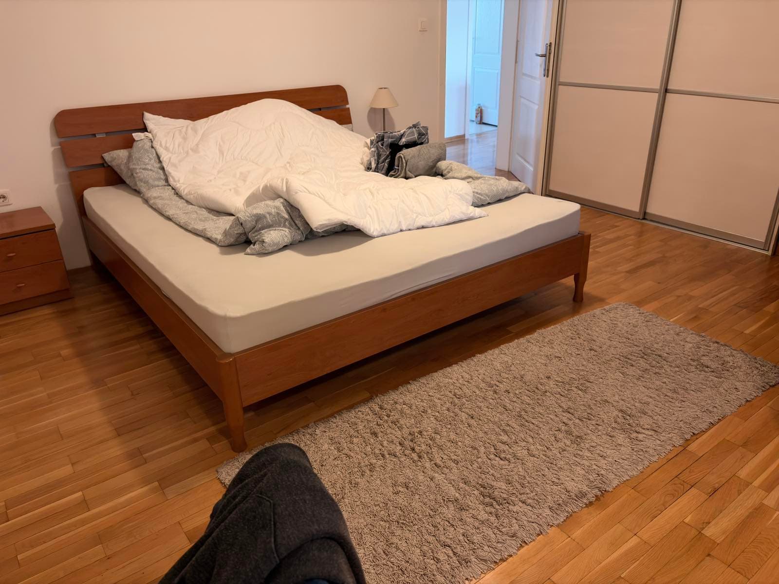 Стан 200м2 во Тафталиџе - За Изнајмување - Карпош - Слика 18