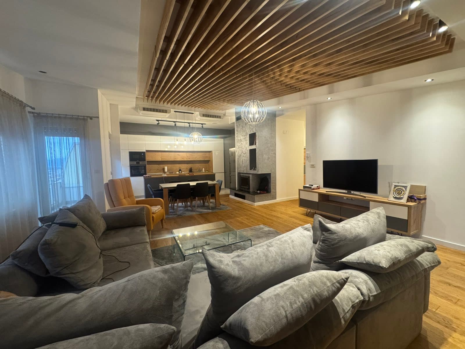 Модерен стан 100м2 на Водно - За Изнајмување - Водно - Слика 4