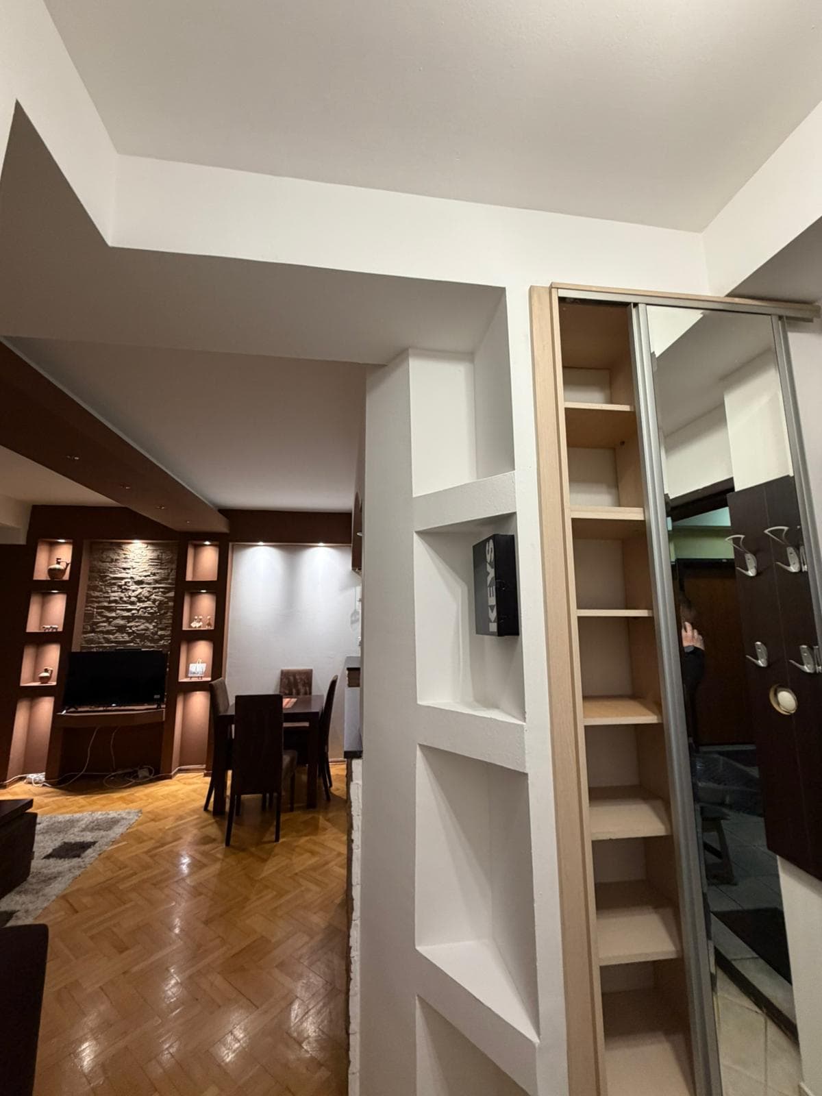 Стан 50м2 во Кисела Вода - За Изнајмување - Кисела Вода - Слика 5