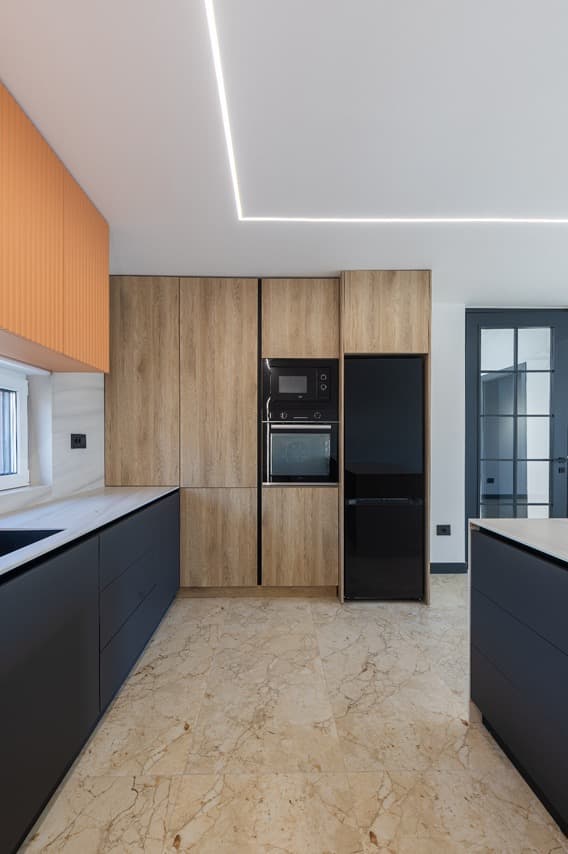 Exclusive house 600m2 in Vlae - For Rent - Karposh - Image 7