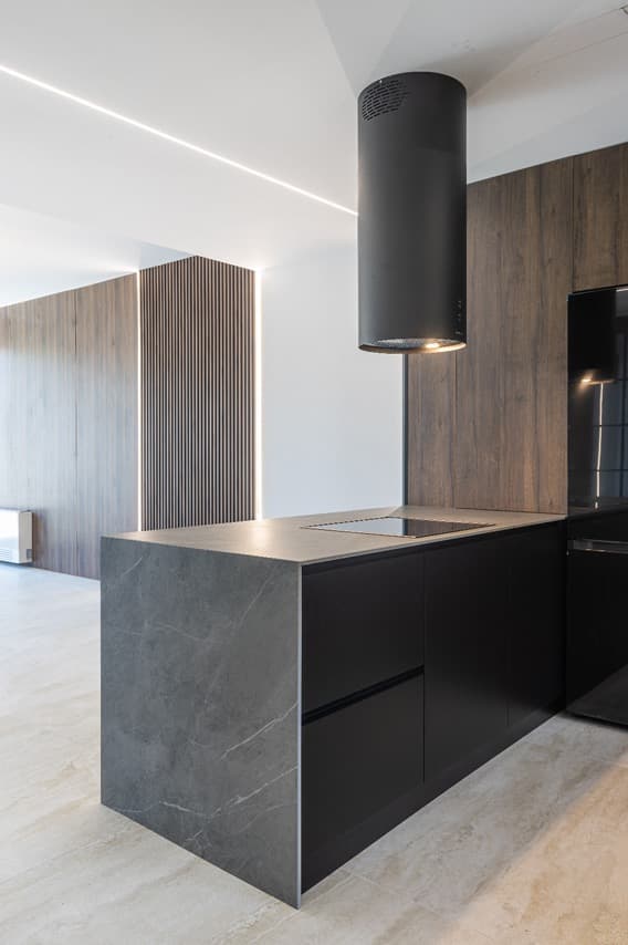 Exclusive house 600m2 in Vlae - For Rent - Karposh - Image 10