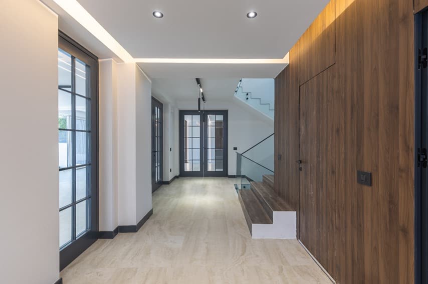 Exclusive house 600m2 in Vlae - For Rent - Karposh - Image 13