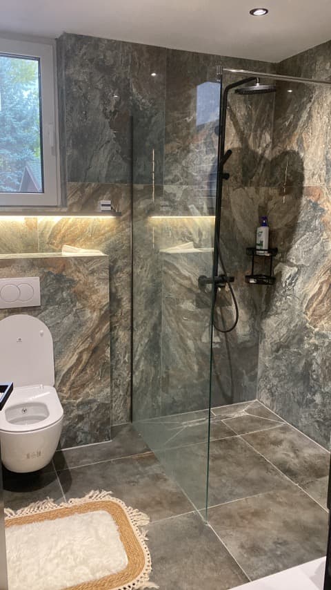 Exclusive house 600m2 in Vlae - For Rent - Karposh - Image 25