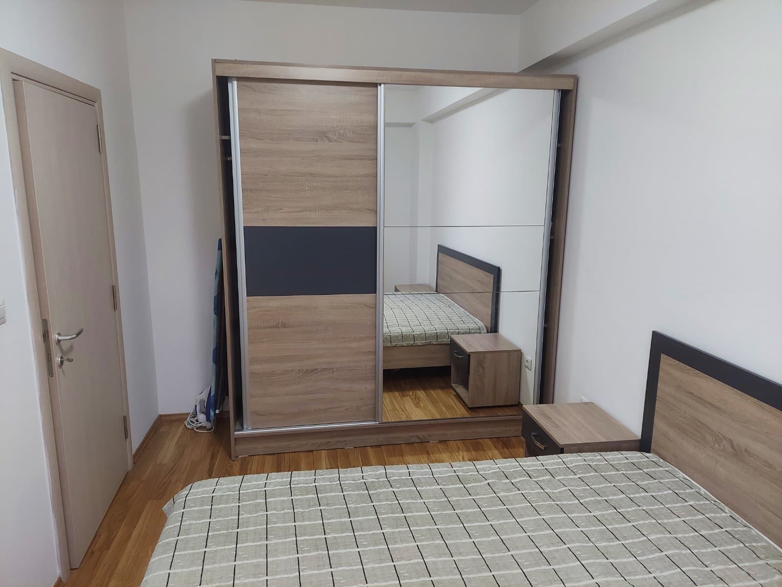 Стан 45м² во Центар - За Изнајмување - Центар - Слика 3