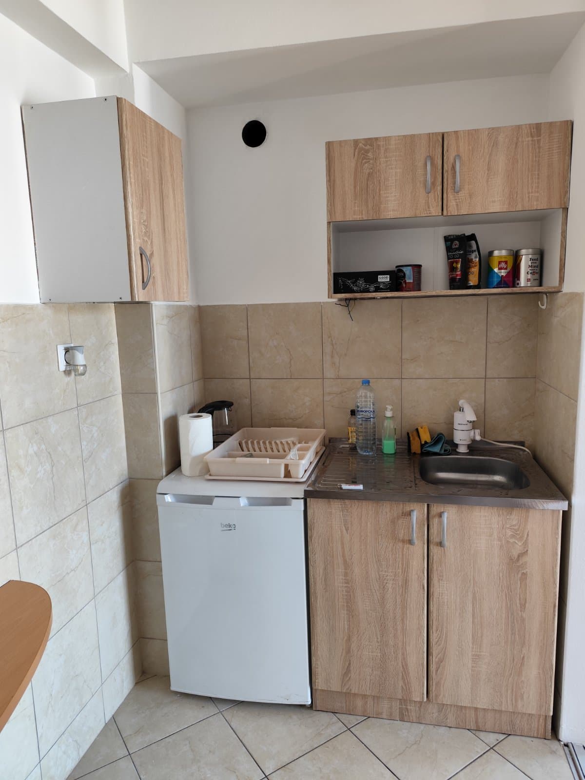 Стан 50м2 во Центар - За Изнајмување - Центар - Слика 8