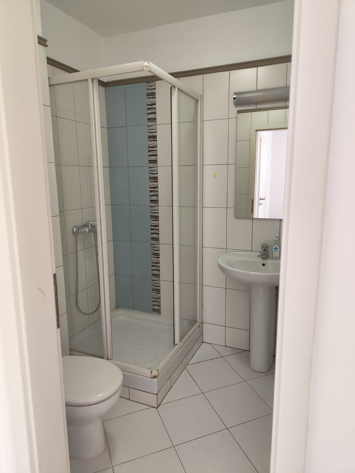 Стан 50м2 во Центар - За Изнајмување - Центар - Слика 7