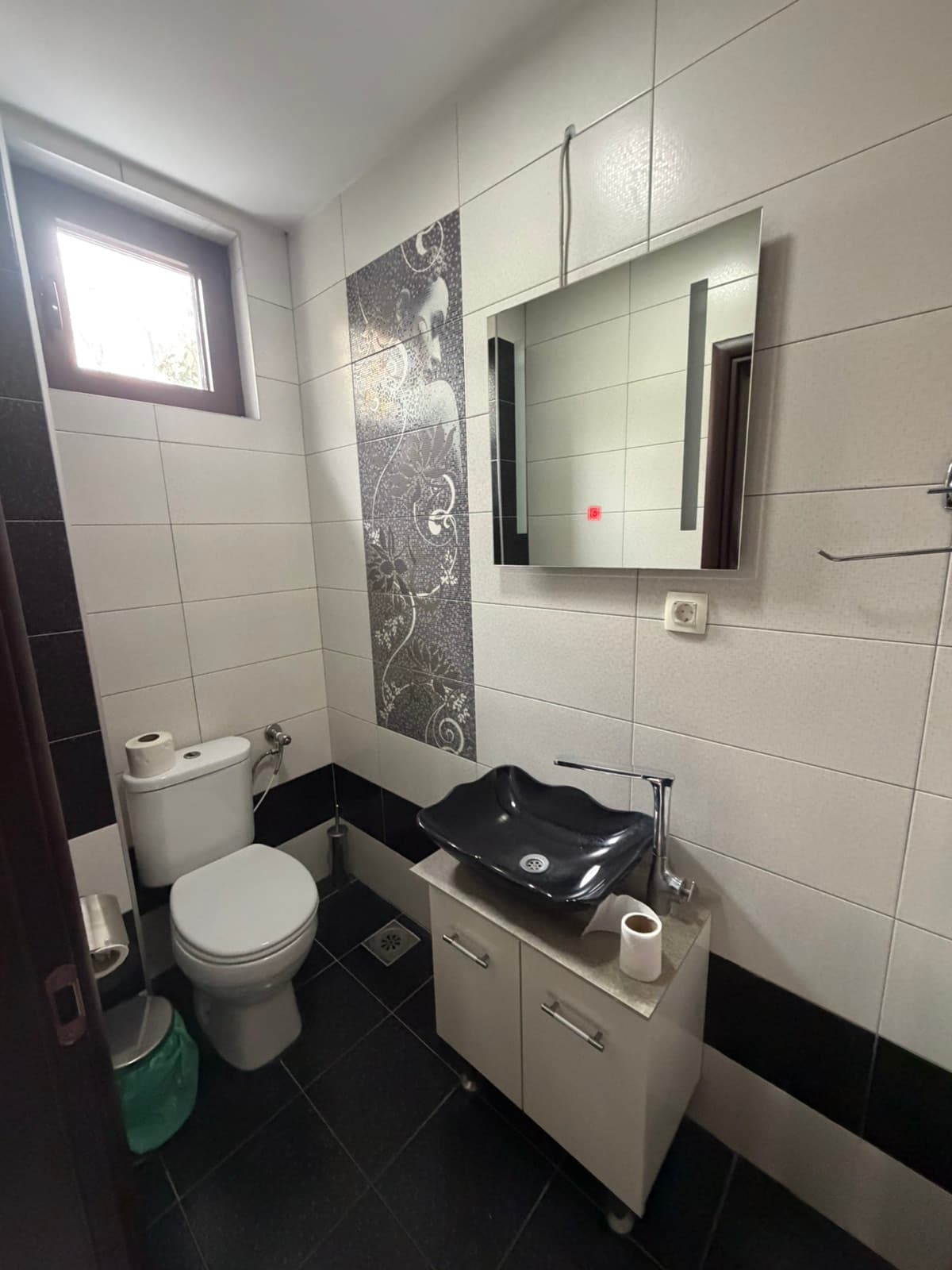 House 560m² in Crniche - For Rent - Crniche - Image 11