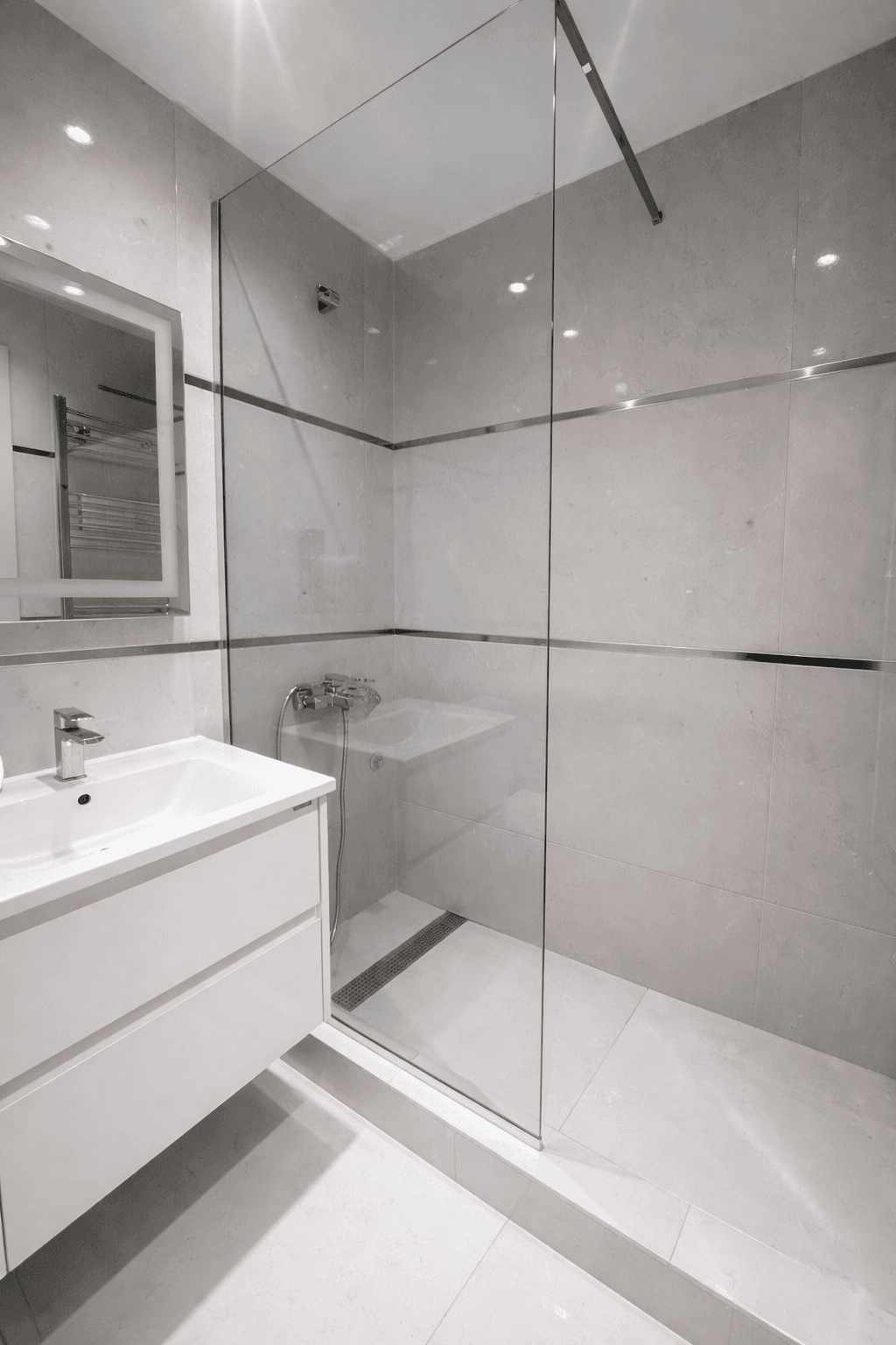 Стан 93м2 во Центар - За Продажба - Центар - Слика 8