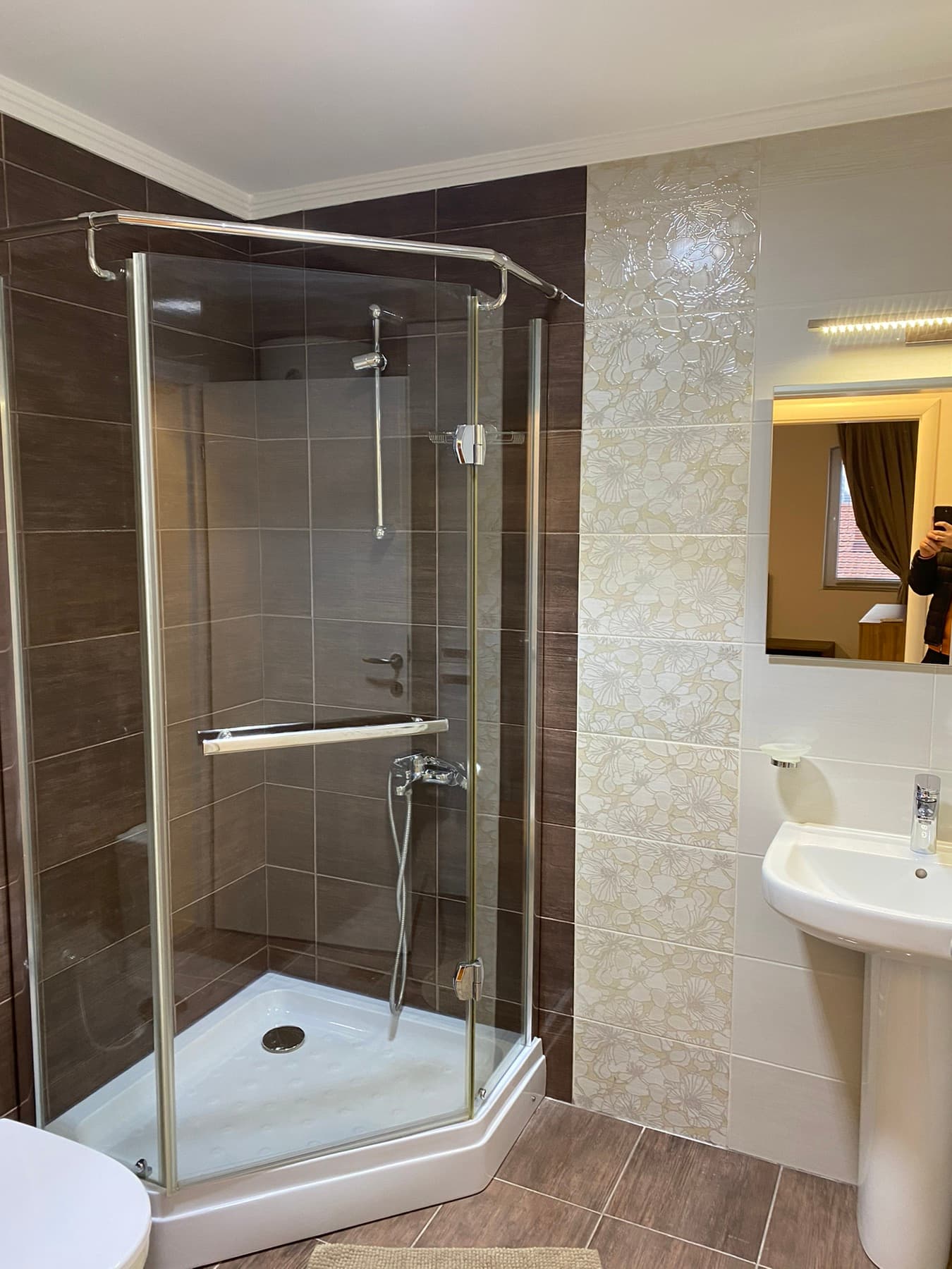 Комфорен стан 170м² во Црниче - За Изнајмување - Црниче - Слика 11