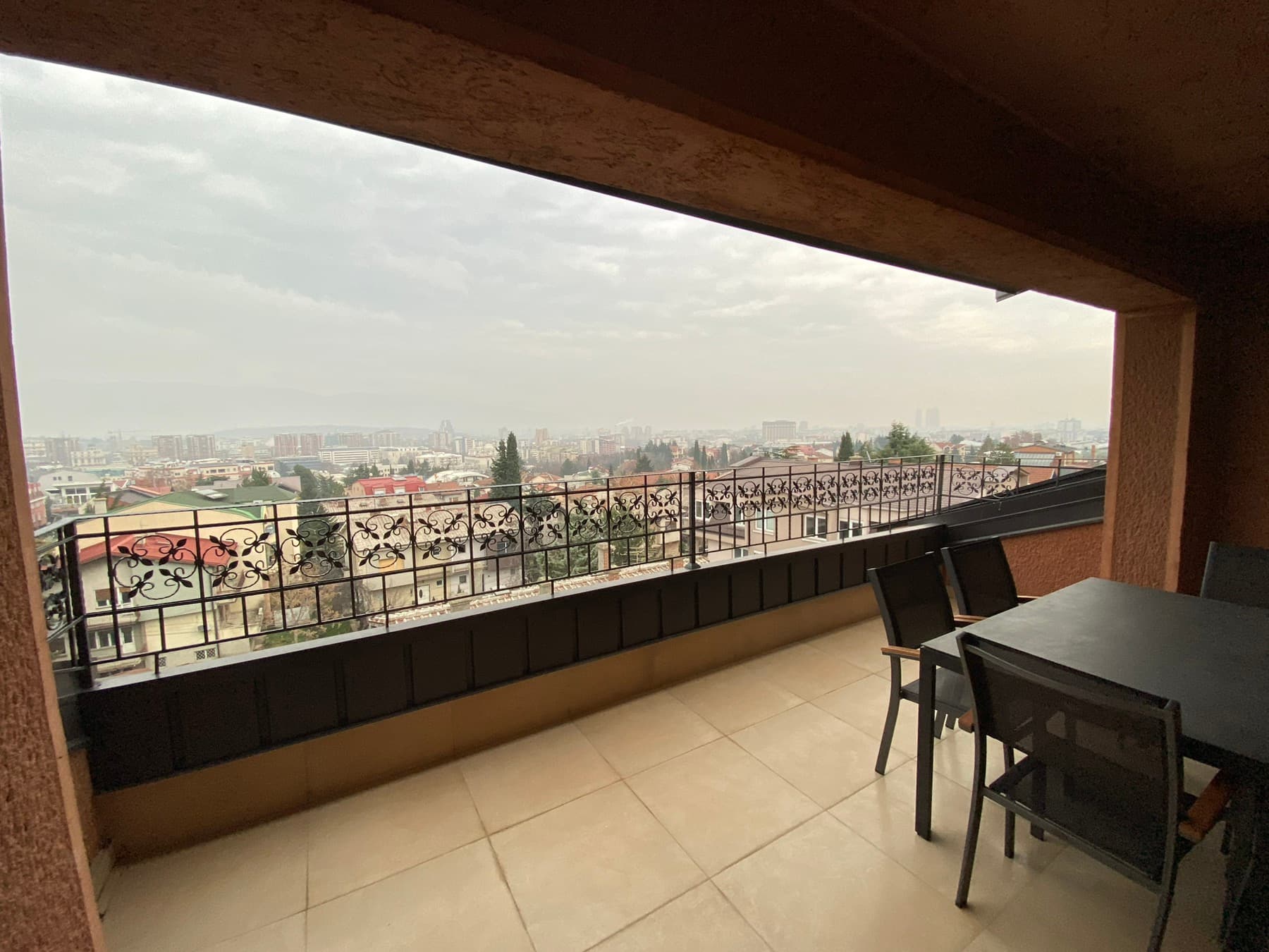 Комфорен стан 170м² во Црниче - За Изнајмување - Црниче - Слика 13