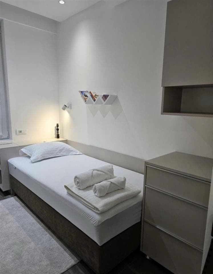 Модерен стан 70м2 во Центар - За Изнајмување - Центар - Слика 8