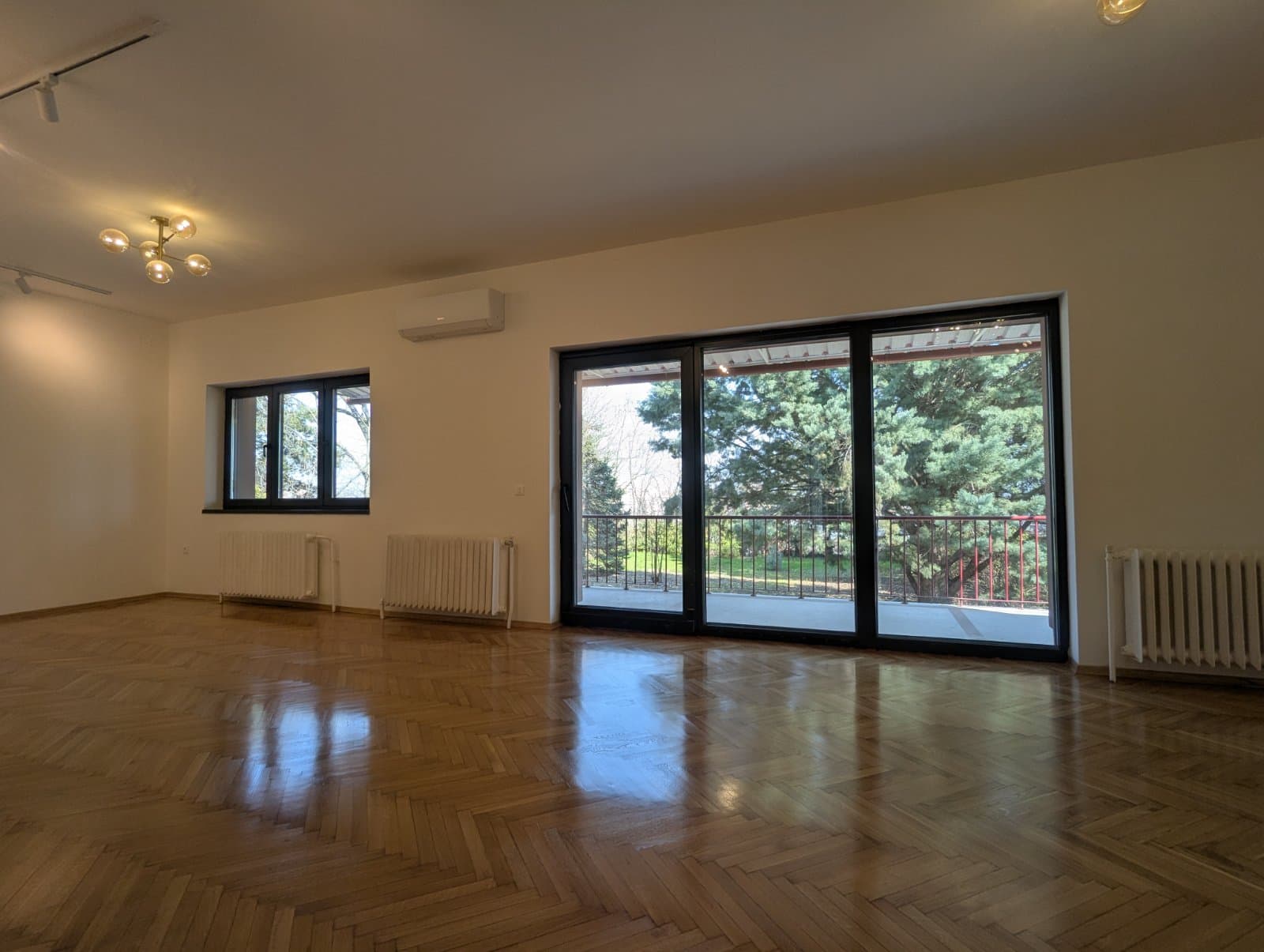 House 270m2 on Vodno - 2