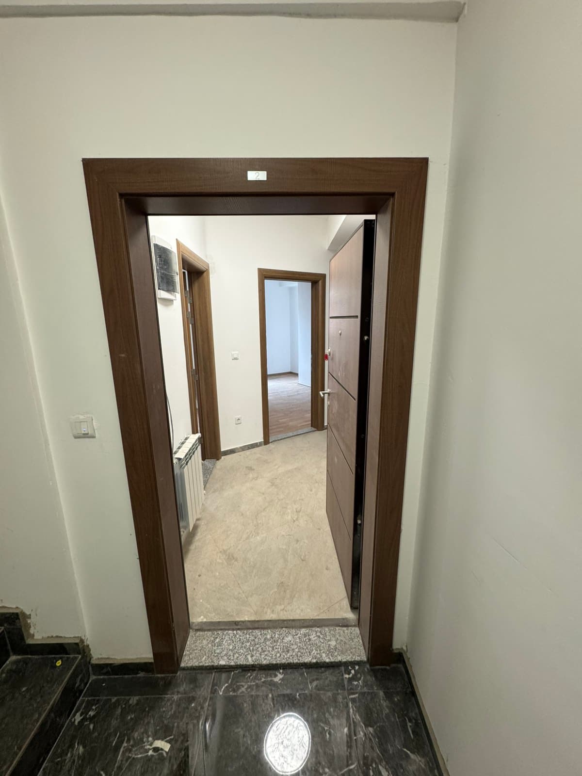 Стан 87м2 во Центар - За Изнајмување - Центар - Слика 5