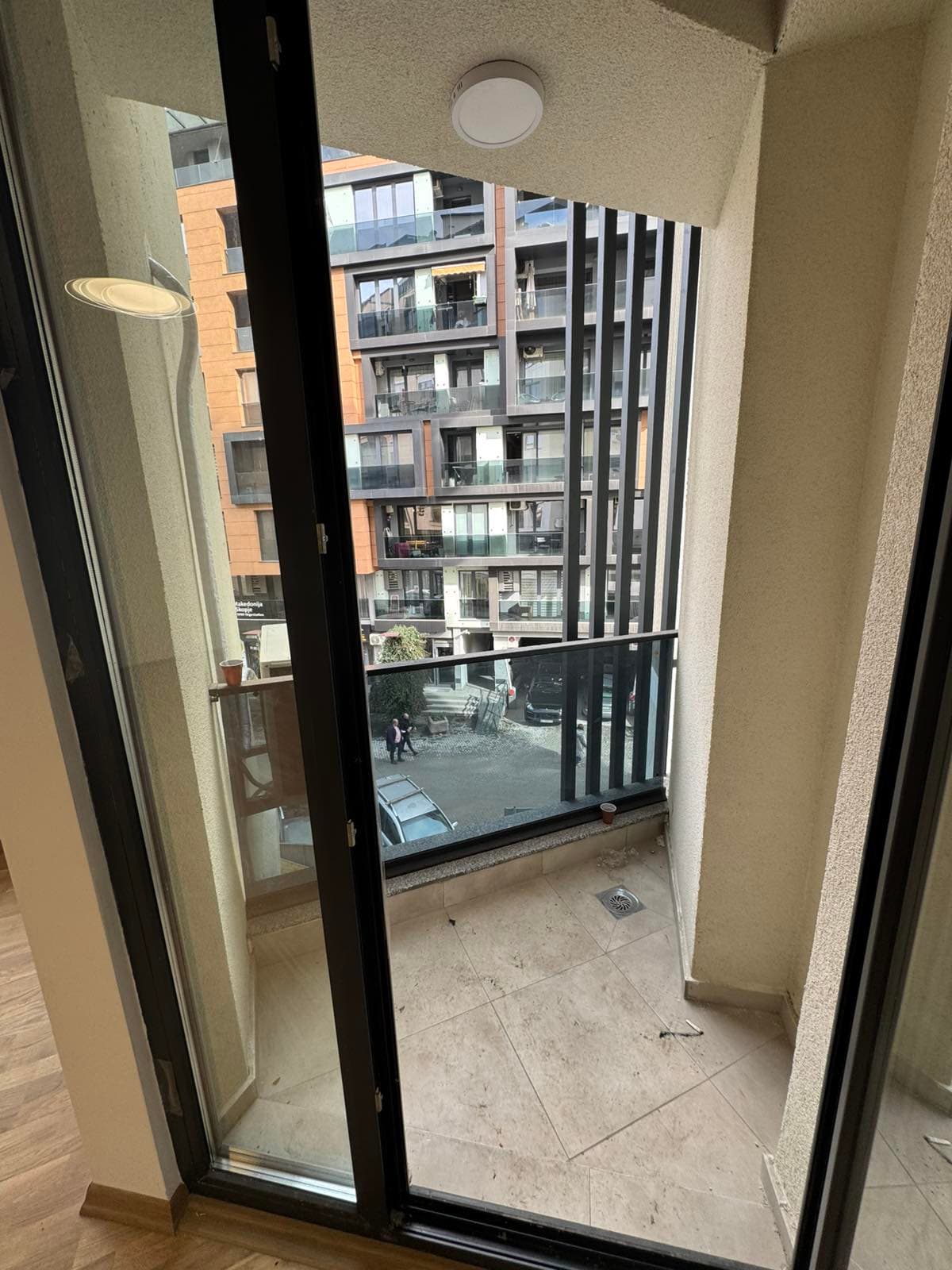 Стан 87м2 во Центар - За Изнајмување - Центар - Слика 16