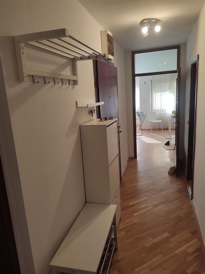 Стан 85м2 во Центар - За Изнајмување - Центар - Слика 6