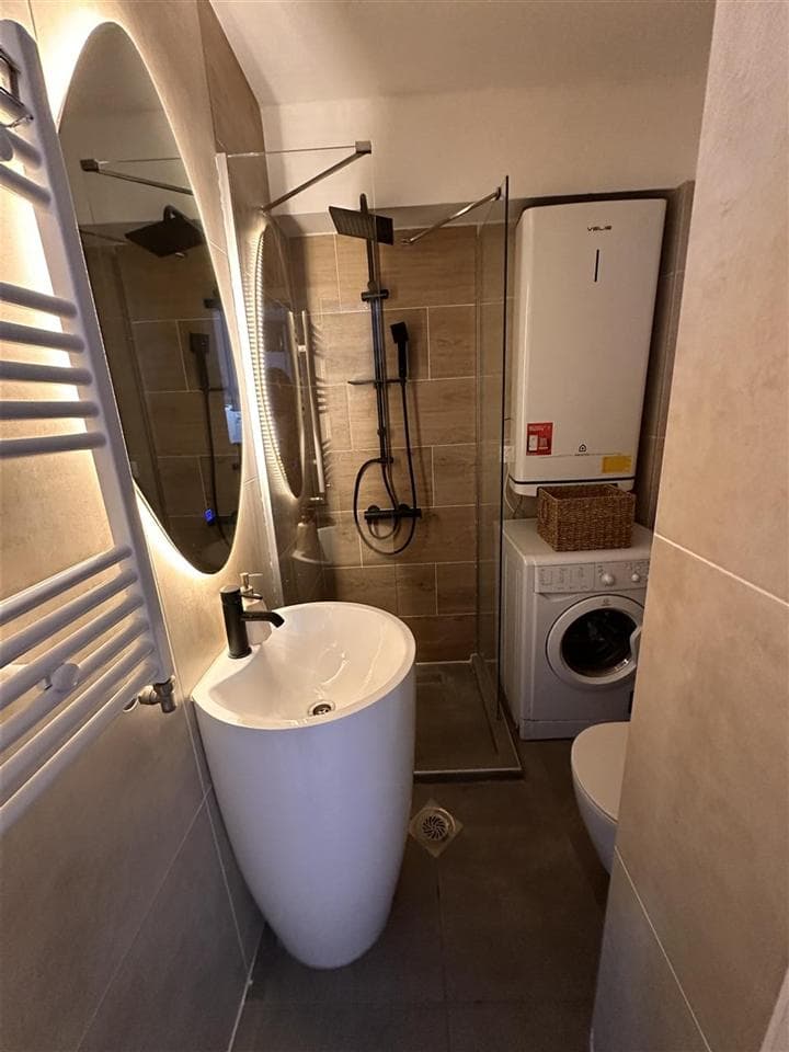 Стан 34м2 во Центар - За Изнајмување - Центар - Слика 8