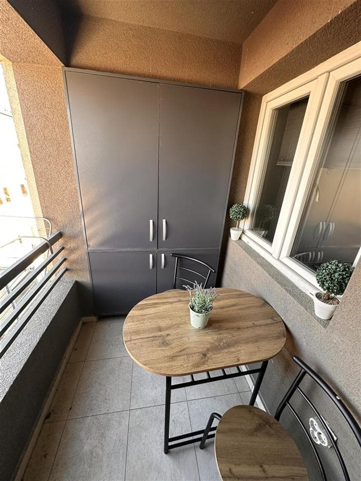 Стан 34м2 во Центар - За Изнајмување - Центар - Слика 10