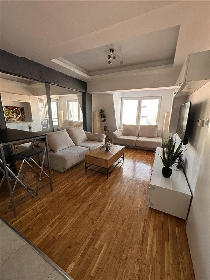 Стан 34м2 во Центар - За Изнајмување - Центар