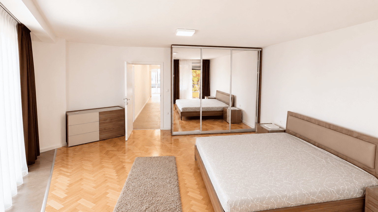 Стан 150м² во Црниче - За Изнајмување - Скопје - Слика 10