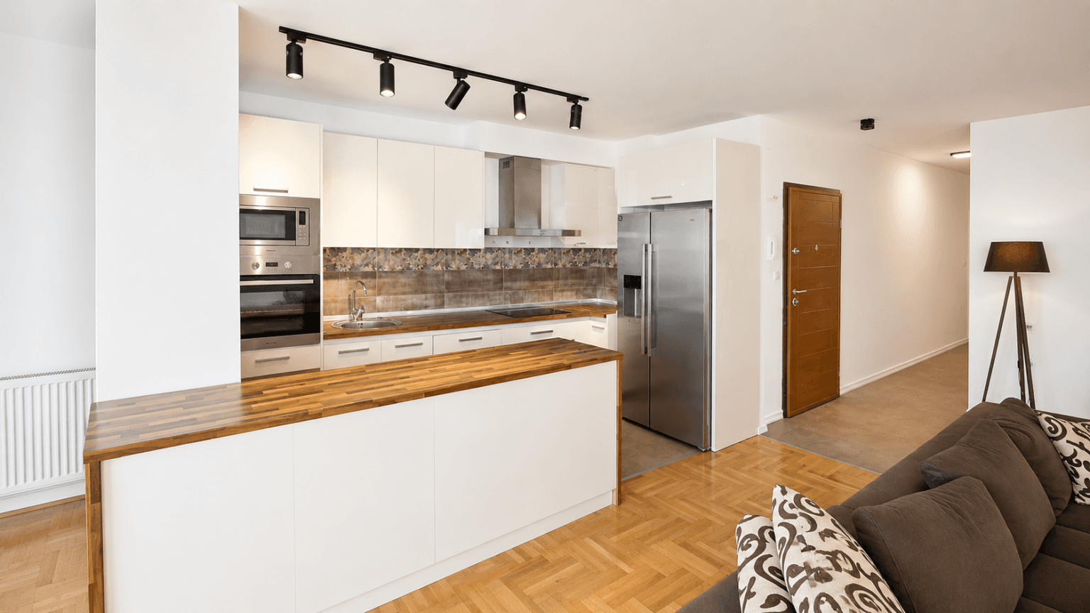 Стан 150м² во Црниче - За Изнајмување - Скопје - Слика 4