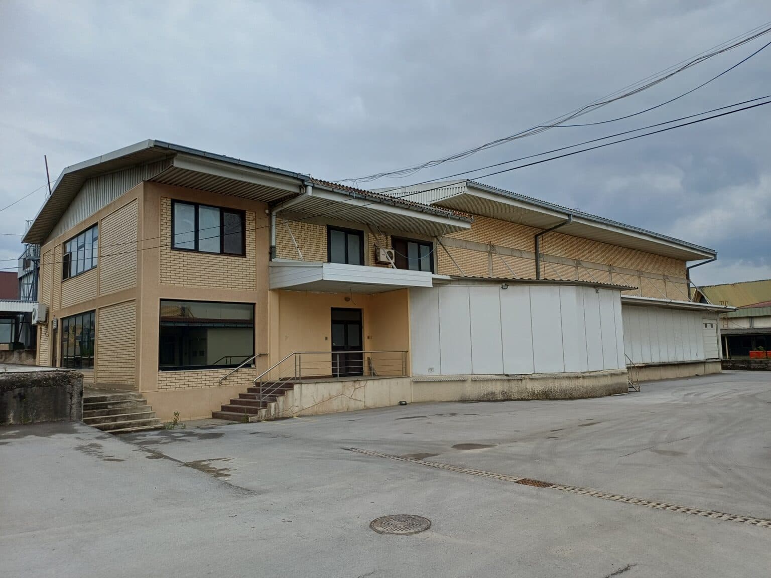 Industrial and logistics facilities for sale in Shuto Orizari - For Sale - Image 13