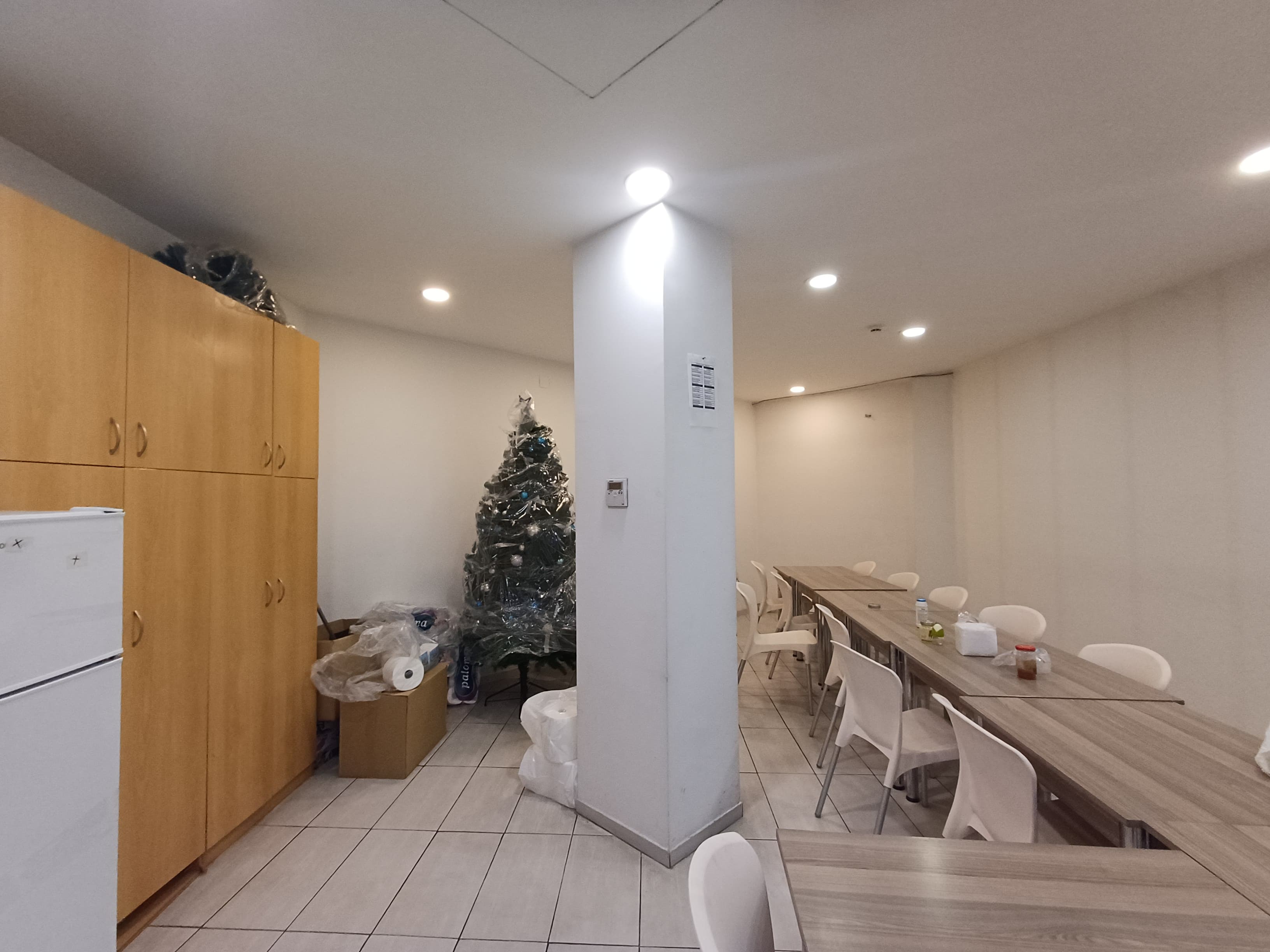 Деловен објект во Кисела Вода - За Изнајмување - Кисела Вода - Слика 8