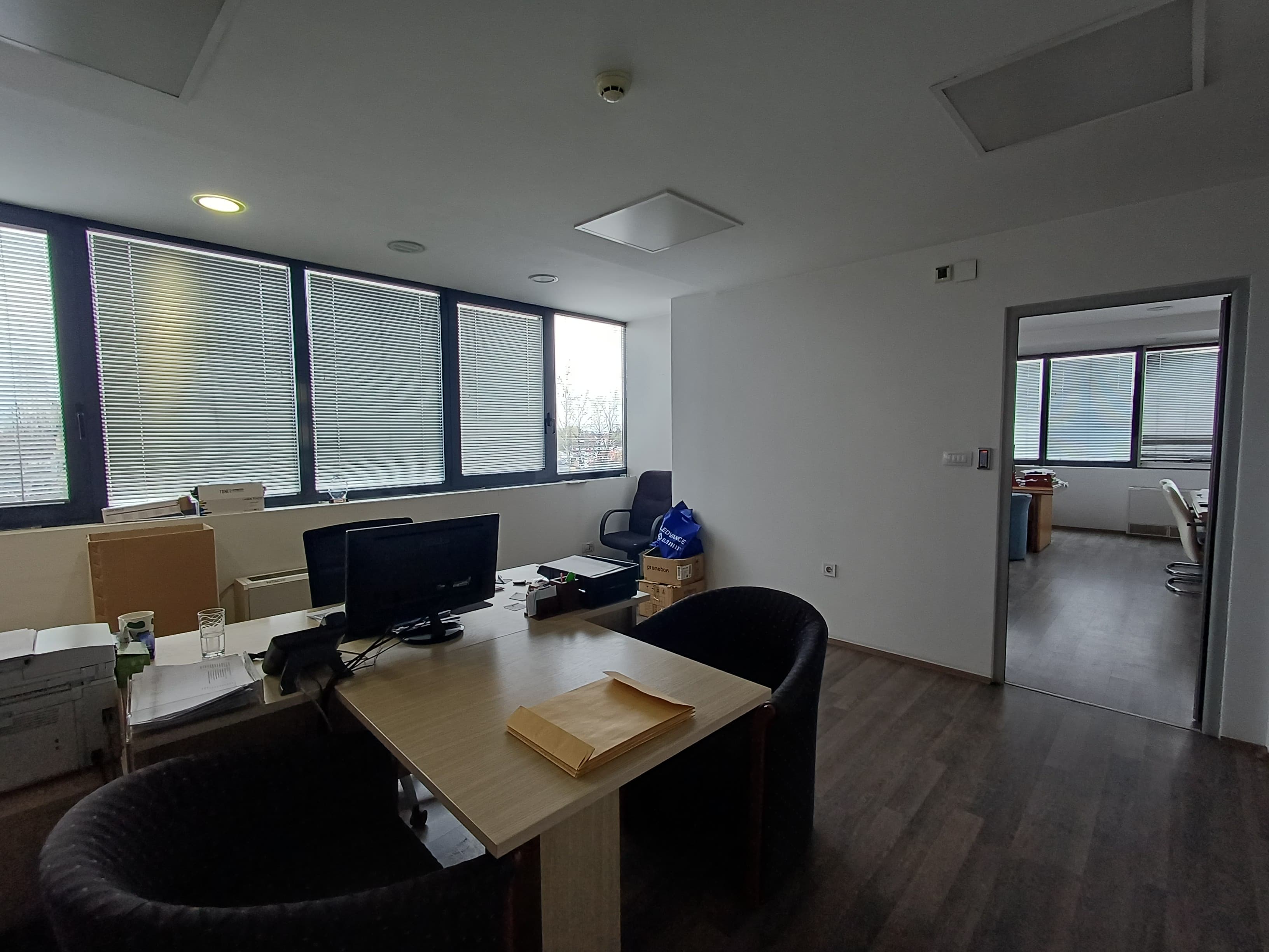 Деловен објект во Кисела Вода - За Изнајмување - Кисела Вода - Слика 10