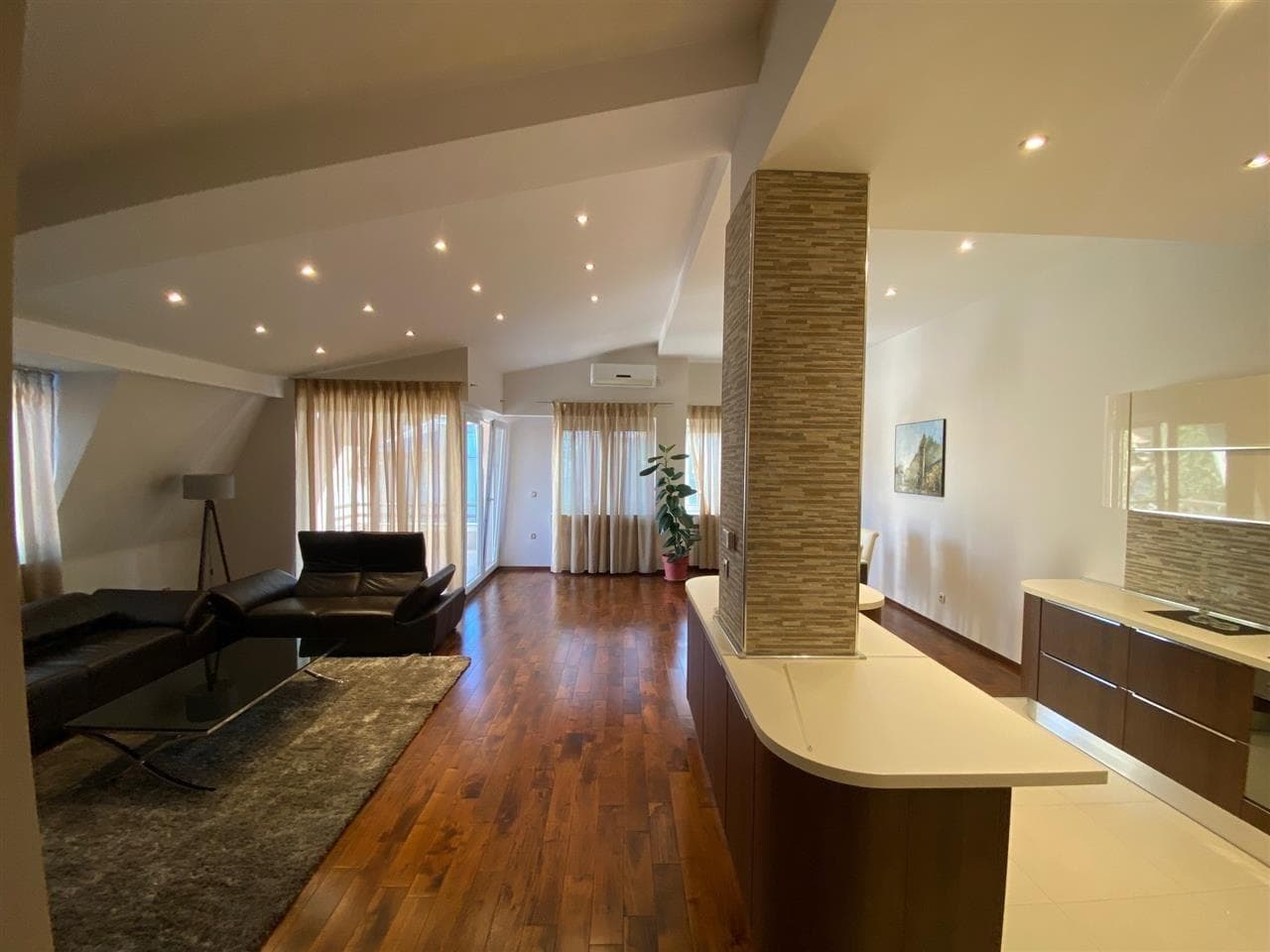 Модерен стан 125м2 во Црниче - За Изнајмување - Црниче