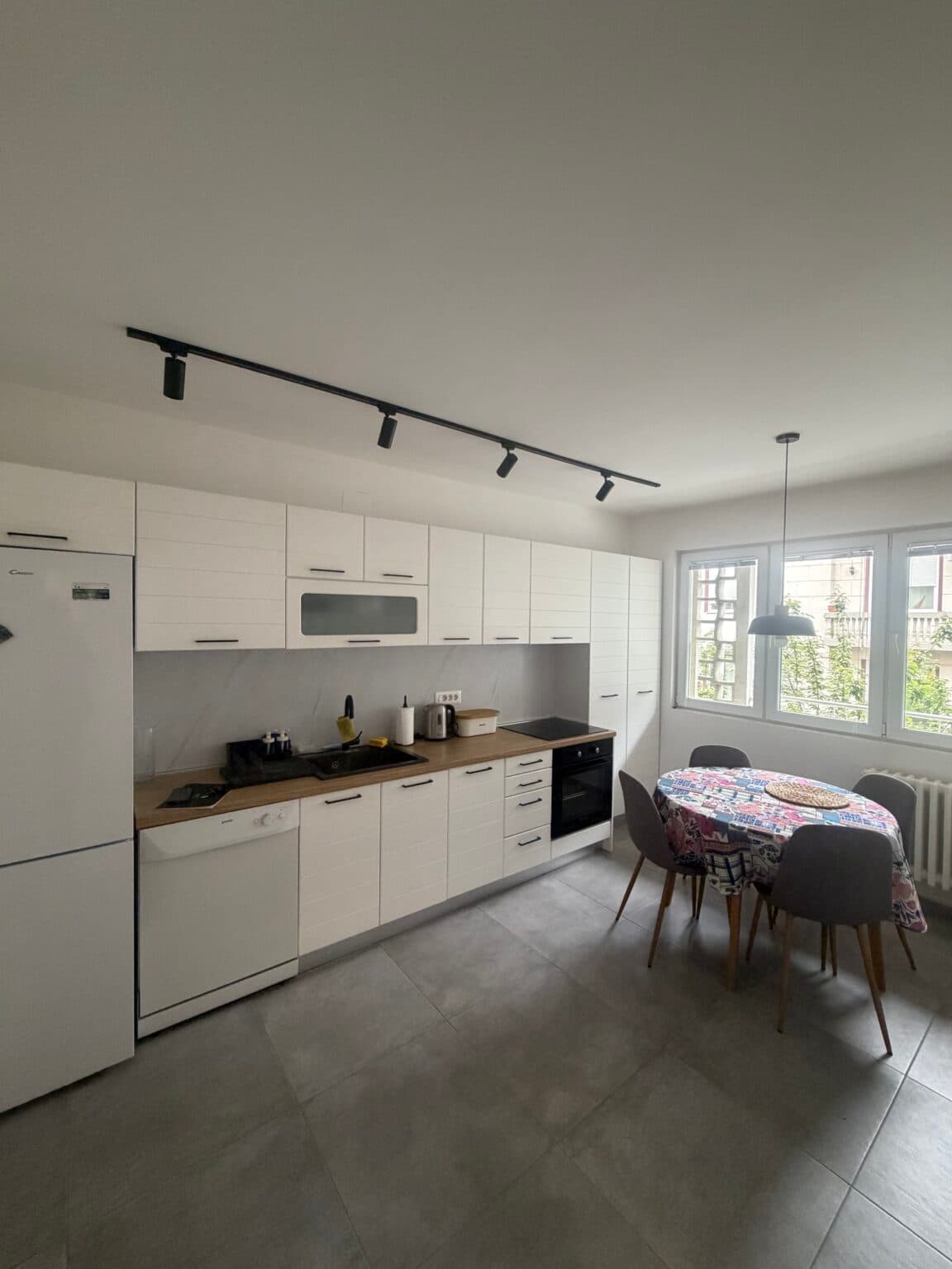 Стан 52м2 во Центар - Слика 7