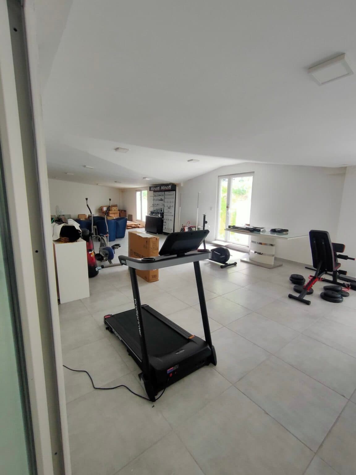 Деловен простор за продажба во Кисела Вода - Слика 9