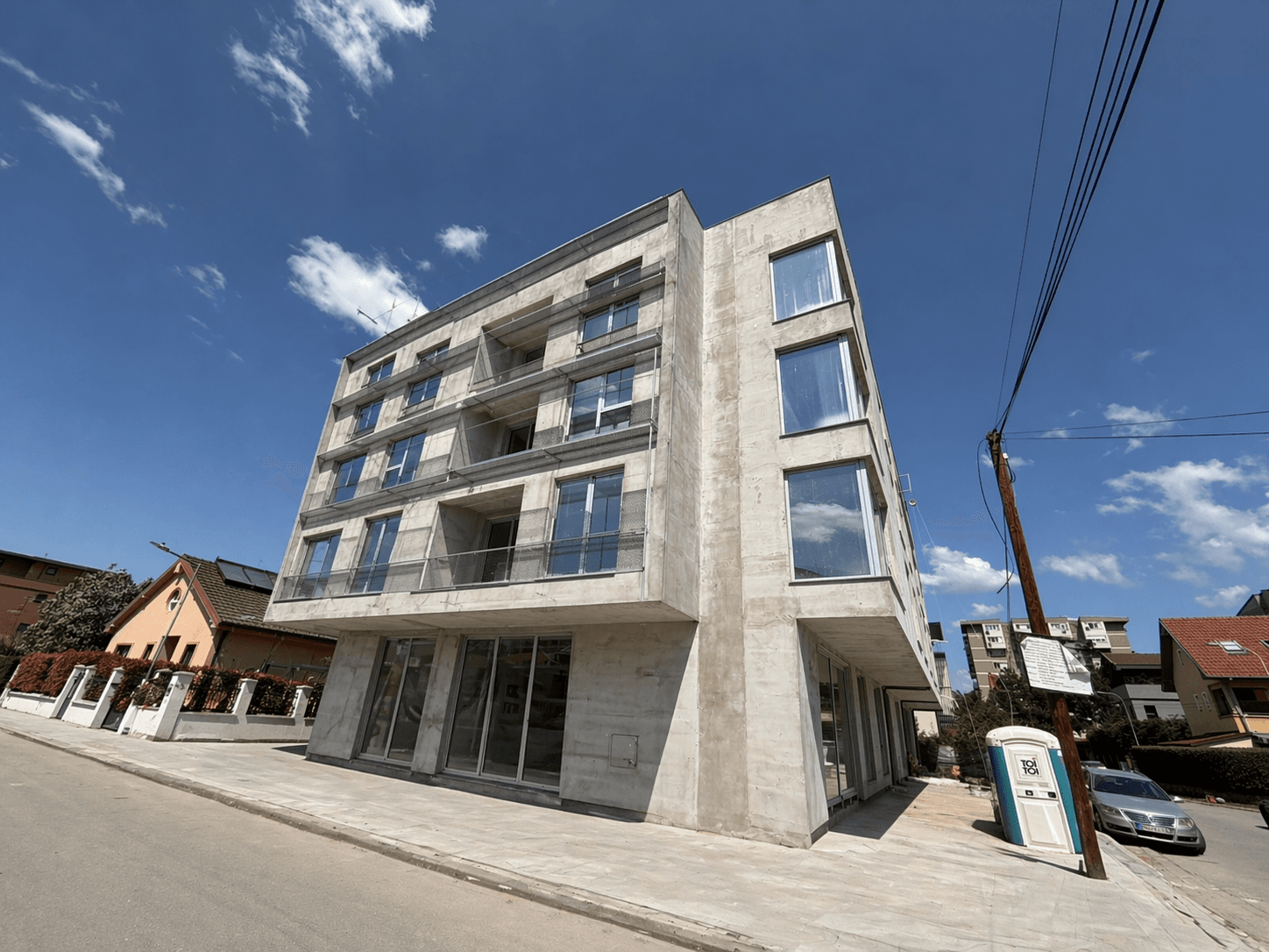 Деловен простор за продажба во Карпош - Слика 4