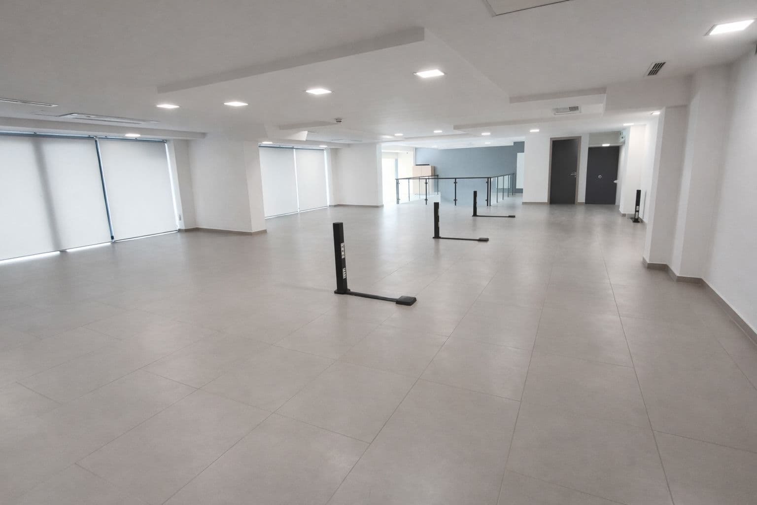 Се изнајмува деловен простор во Карпош - Слика 9