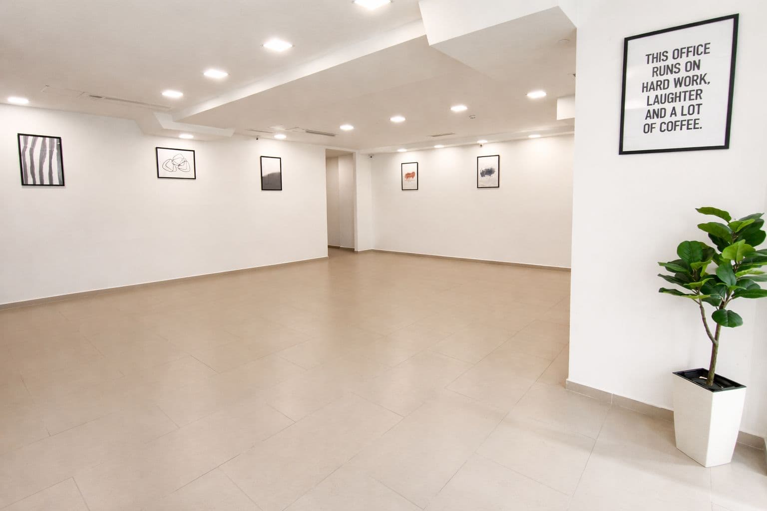 Се изнајмува деловен простор во Карпош - Слика 6