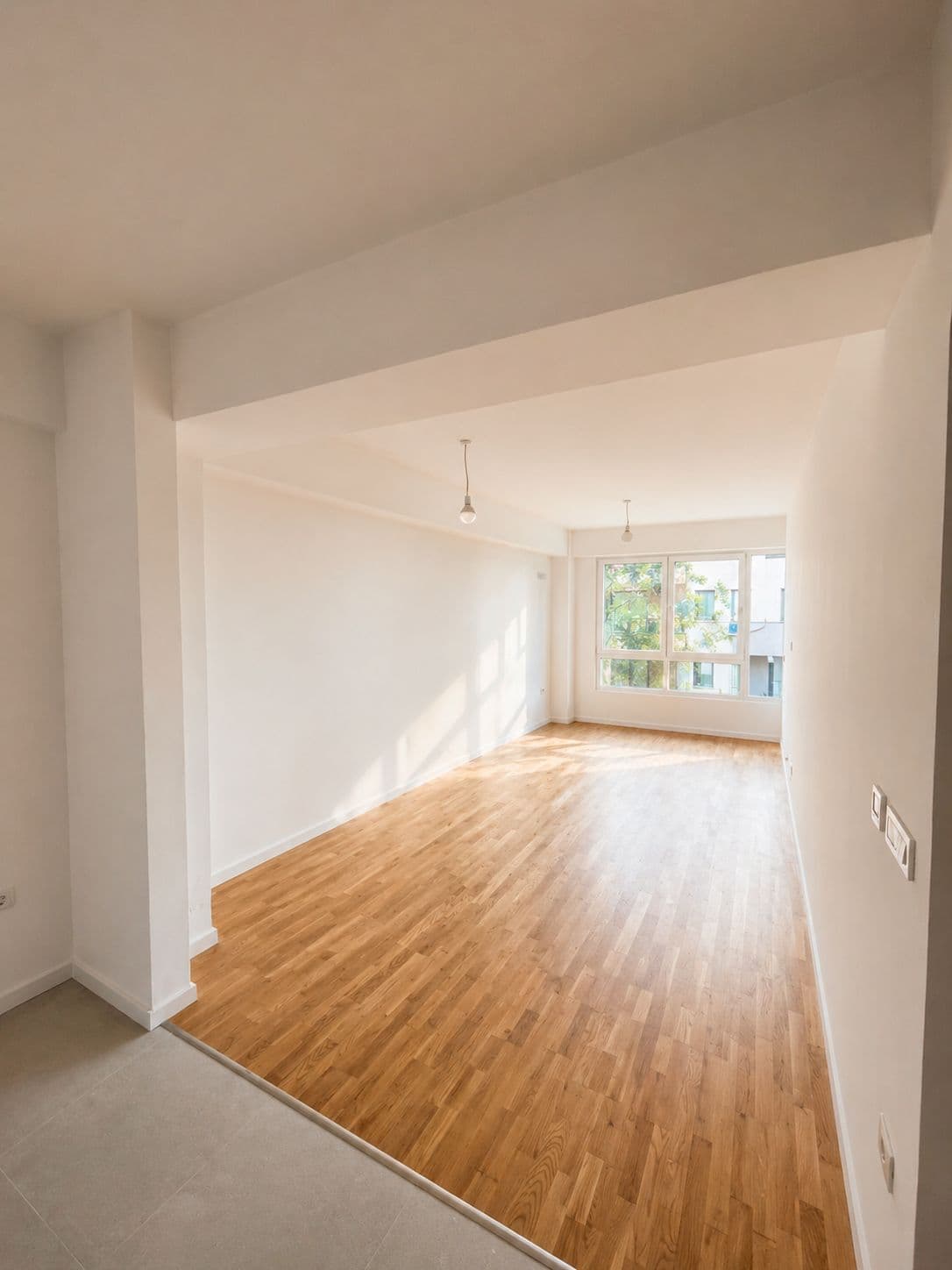 Се изнајмува деловен простор во Центар