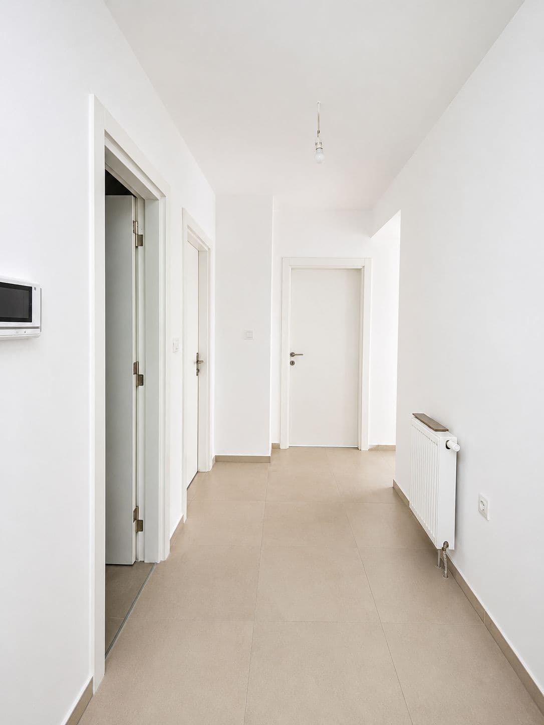 Business space for rent in the COSMO complex - For Rent - Skopje - Image 4