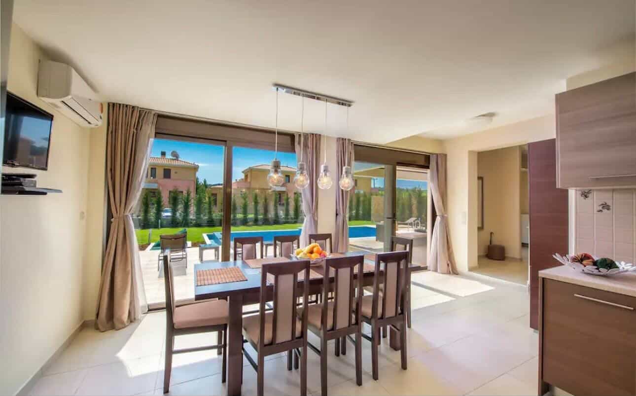 Modern and comfortable villa in Sunny Beach - For Sale - Greece - Image 6