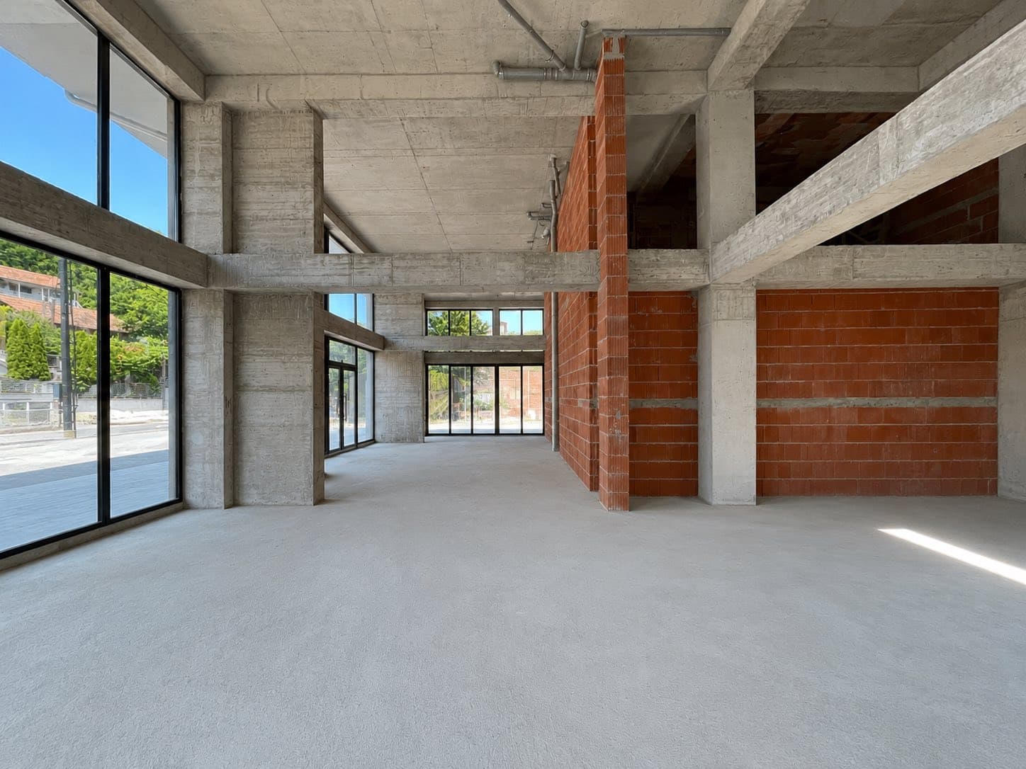 Business space 360m2 in Kisela Voda - For Rent - Skopje - Image 5